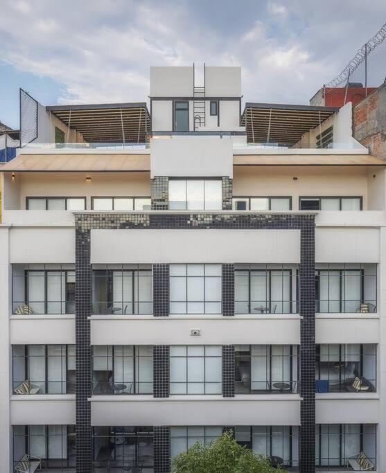 P202 Walk To Zocalo 3bdrm 2bath Rooftop Ac