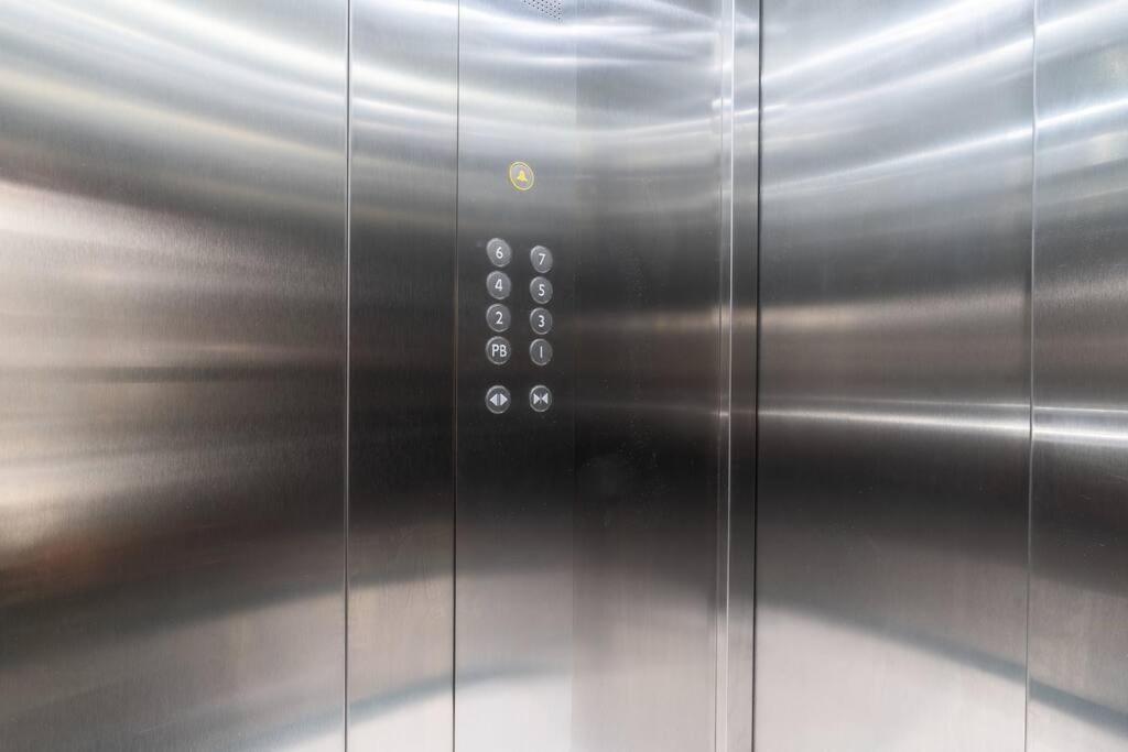 Apartment P202 Walk To Zocalo 3bdrm 2bath Rooftop Ac *